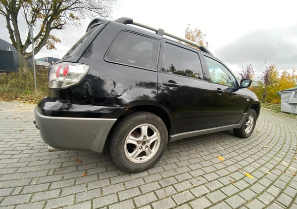 Mitsubishi Outlander cena 5900 przebieg: 360000, rok produkcji 2003 z Szczecin małe 466